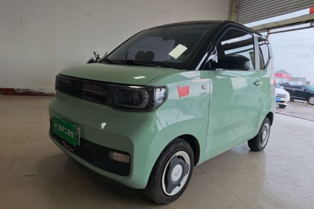 Ojetý Wuling Hongguang MINIEV 2022 Macaron Premium Model – Lithium Iron Phosphate
