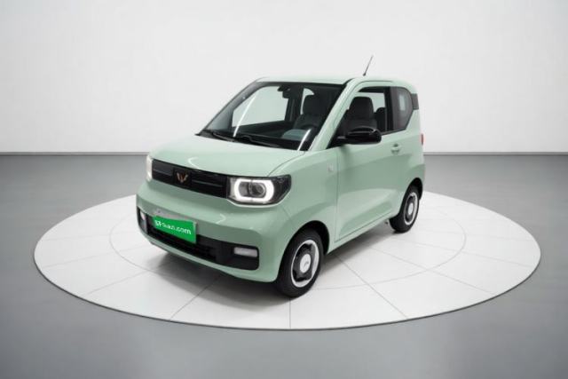 Ojetý Wuling Hongguang MINIEV 2022 Macaron Premium Model – Lithium Iron Phosphate