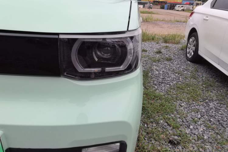 Used Wuling Hongguang MINIEV 2022 Macaron Premium Model – Lithium Iron Phosphate Left Front Headlight