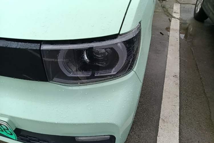 Used Wuling Hongguang MINIEV 2022 Macaron Premium Model – Lithium Iron Phosphate Left Front Headlight
