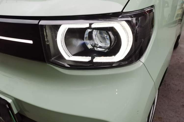 Used Wuling Hongguang MINIEV 2022 Macaron Fashion Model Lithium Iron Phosphate Left Front Headlight