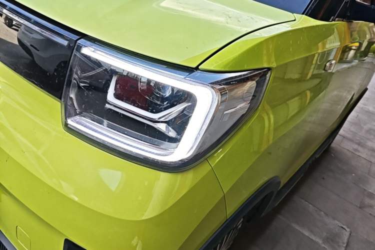 Used Wuling Hongguang MINIEV 2022 GAMEBOY 200km Gaming Edition with Lithium Iron Phosphate Left Front Headlight