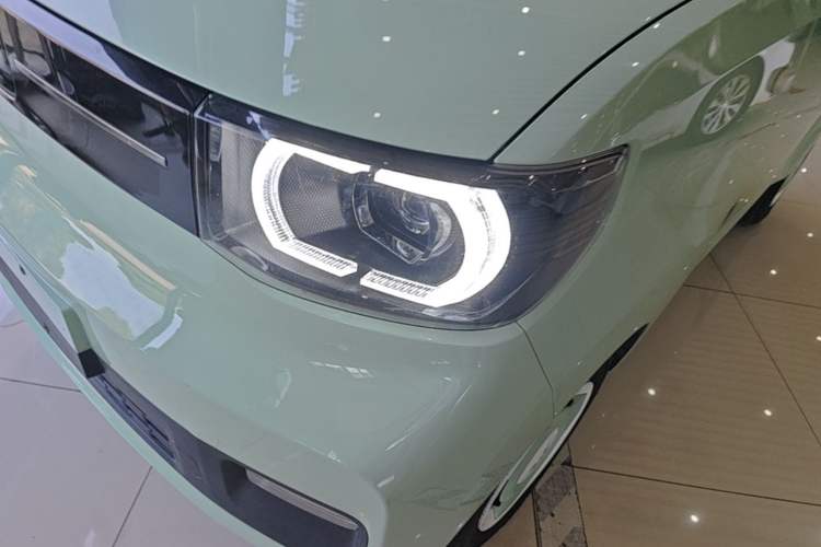 Used Wuling Hongguang MINIEV 2022 Macaron Premium Model – Lithium Iron Phosphate Left Front Headlight