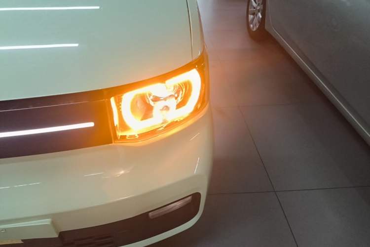Used Wuling Hongguang MINIEV 2022 Macaron Premium Model – Lithium Iron Phosphate Left Front Headlight
