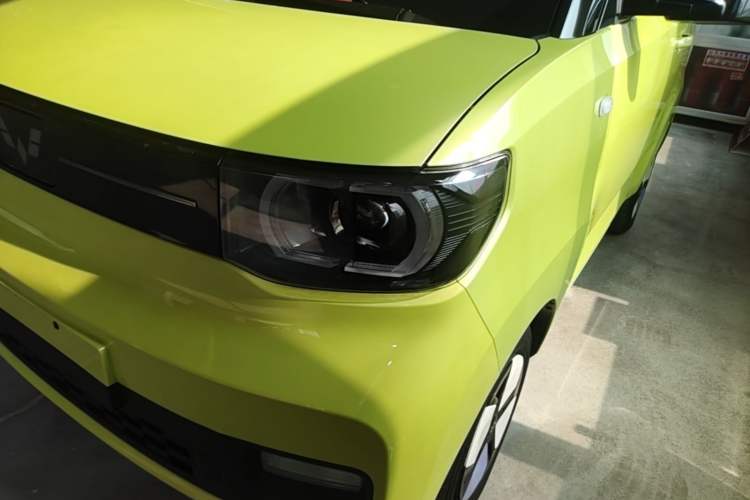 Used Wuling Hongguang MINIEV 2022 Macaron-Color Edition Lithium Iron Phosphate Left Front Headlight
