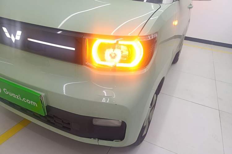 Used Wuling Hongguang MINIEV 2022 Macaron Fashion Model Lithium Iron Phosphate Left Front Headlight