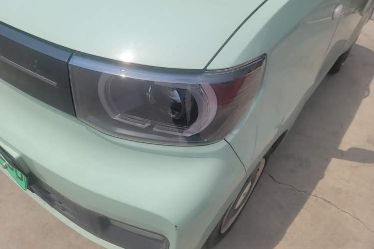 Used Wuling Hongguang MINIEV 2022 Macaron Premium Model – Lithium Iron Phosphate Left Front Headlight