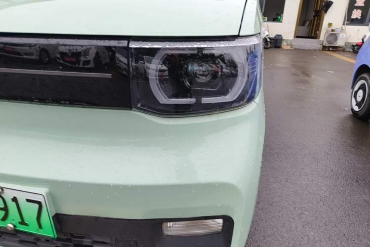Used Wuling Hongguang MINIEV 2022 Macaron Premium Model – Lithium Iron Phosphate Left Front Headlight
