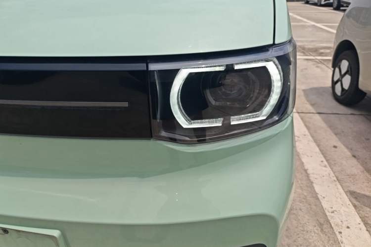Used Wuling Hongguang MINIEV 2022 Macaron Fashion Model Lithium Iron Phosphate Left Front Headlight