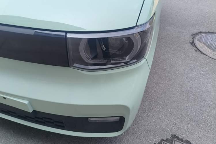 Used Wuling Hongguang MINIEV 2022 Macaron Premium Model – Lithium Iron Phosphate Left Front Headlight