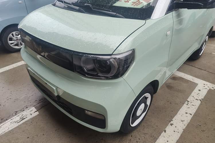 Used Wuling Hongguang MINIEV 2022 Macaron Premium Model – Lithium Iron Phosphate Left Front Headlight