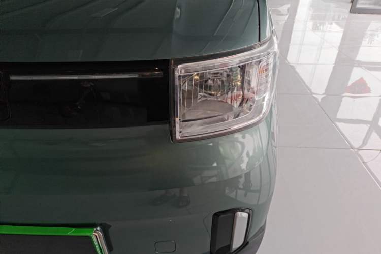 Used Wuling Hongguang MINIEV 2022 GAMEBOY 200km Play Edition with Lithium Iron Phosphate Left Front Headlight