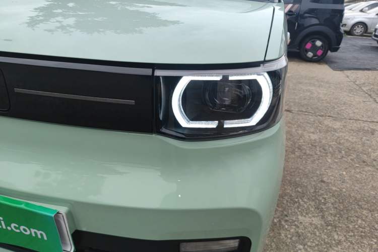 Used Wuling Hongguang MINIEV 2022 Macaron Premium Model – Lithium Iron Phosphate Left Front Headlight