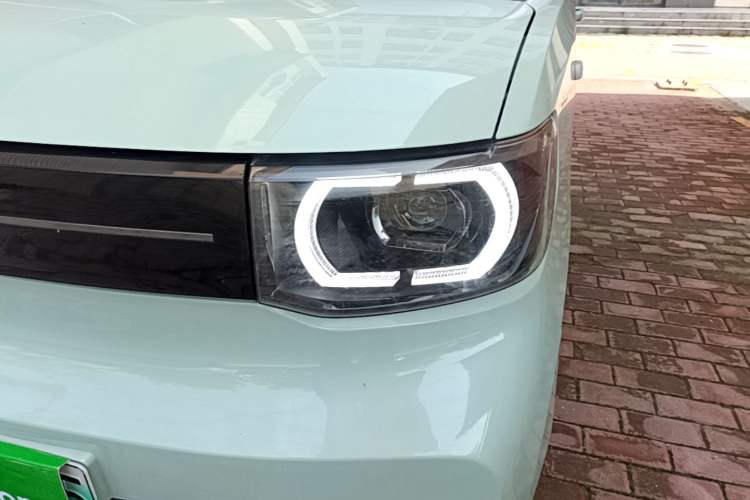 Used Wuling Hongguang MINIEV 2022 Macaron Premium Model – Lithium Iron Phosphate Left Front Headlight