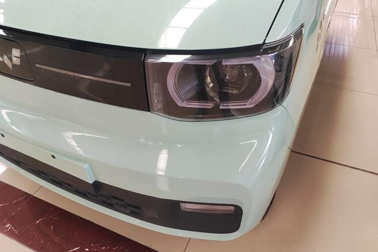 Used Wuling Hongguang MINIEV 2022 Macaron Premium Model – Lithium Iron Phosphate Left Front Headlight
