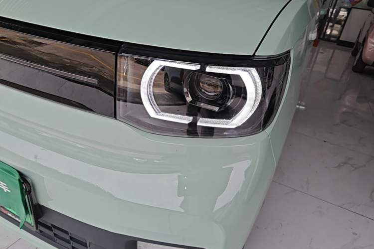 Used Wuling Hongguang MINIEV 2022 Macaron Premium Model – Lithium Iron Phosphate Left Front Headlight