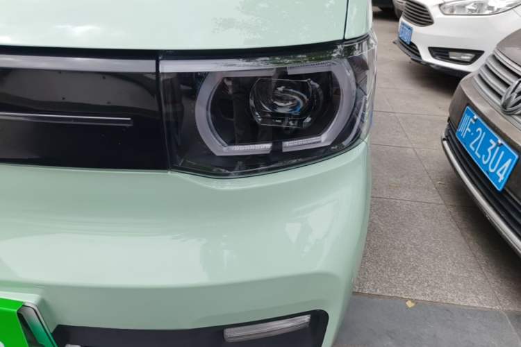 Used Wuling Hongguang MINIEV 2022 Macaron Premium Model – Lithium Iron Phosphate Left Front Headlight