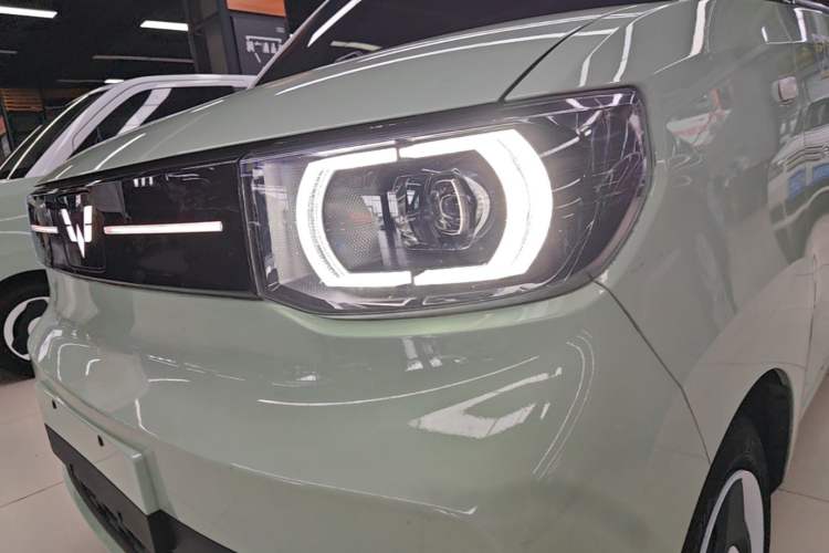 Used Wuling Hongguang MINIEV 2022 Macaron Premium Model – Lithium Iron Phosphate Left Front Headlight