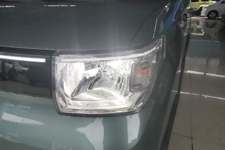 Used Wuling Hongguang MINIEV 2022 GAMEBOY 300km Enthusiast Model with Lithium Iron Phosphate Left Front Headlight