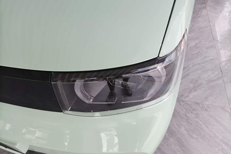 Used Wuling Hongguang MINIEV 2022 Macaron Fashion Edition Lithium-Nickel-Cobalt-Alpha-oxide Left Front Headlight