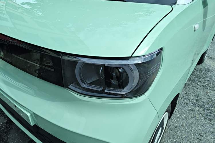 Used Wuling Hongguang MINIEV 2022 Macaron Fashion Model Lithium Iron Phosphate Left Front Headlight