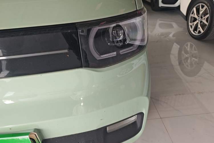 Used Wuling Hongguang MINIEV 2022 Macaron Premium Model – Lithium Iron Phosphate Left Front Headlight