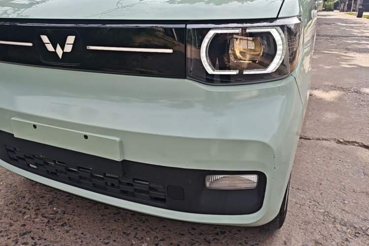 Used Wuling Hongguang MINIEV 2022 Macaron Premium Model – Lithium Iron Phosphate Left Front Headlight