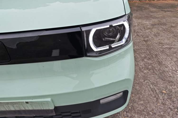 Used Wuling Hongguang MINIEV 2022 Macaron Premium Model – Lithium Iron Phosphate Left Front Headlight