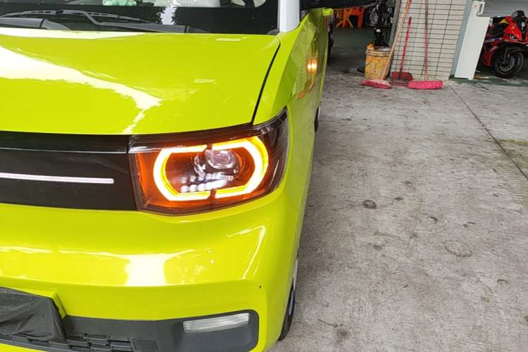 Used Wuling Hongguang MINIEV 2022 Macaron-Color Edition Lithium Iron Phosphate Left Front Headlight