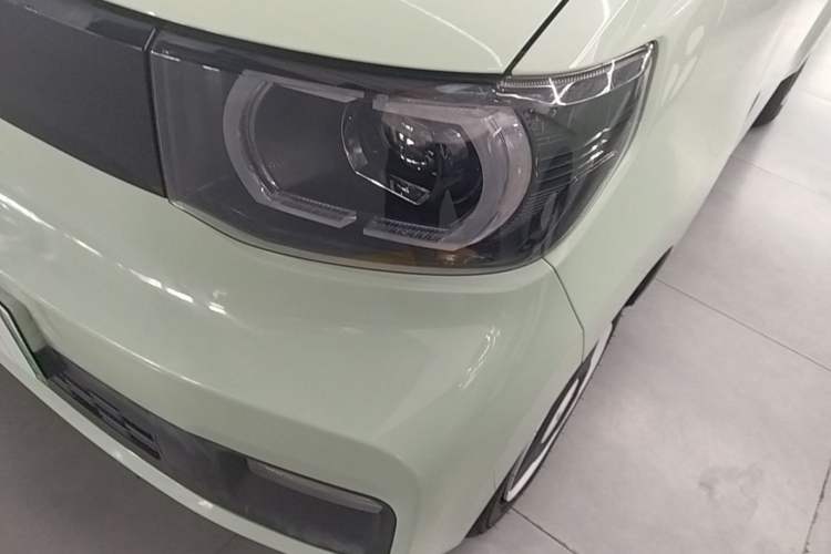 Used Wuling Hongguang MINIEV 2022 Macaron Fashion Model Lithium Iron Phosphate Left Front Headlight