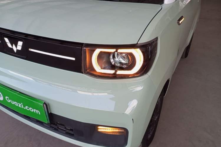 Used Wuling Hongguang MINIEV 2022 Macaron Fashion Edition Lithium-Nickel-Cobalt-Alpha-oxide Left Front Headlight