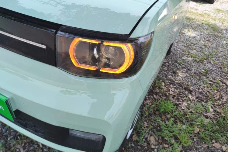 Used Wuling Hongguang MINIEV 2022 Macaron Premium Model – Lithium Iron Phosphate Left Front Headlight