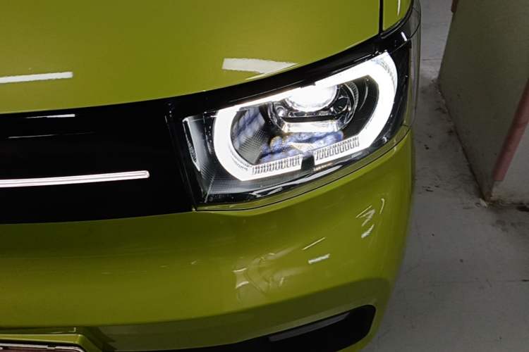 Used Wuling Hongguang MINIEV 2022 Macaron-Color Edition Lithium Iron Phosphate Left Front Headlight