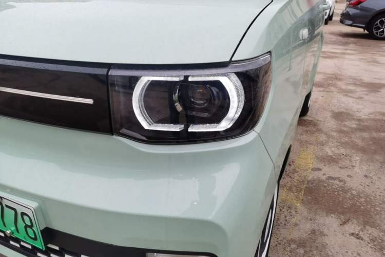 Used Wuling Hongguang MINIEV 2022 Macaron Fashion Model Lithium Iron Phosphate Left Front Headlight