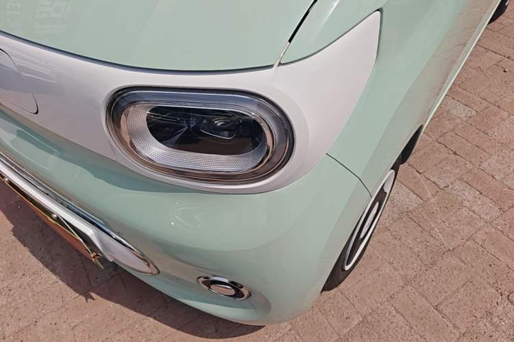 Used Wuling Hongguang MINIEV 2022 Macaron Fashion Model Lithium Iron Phosphate Left Front Headlight