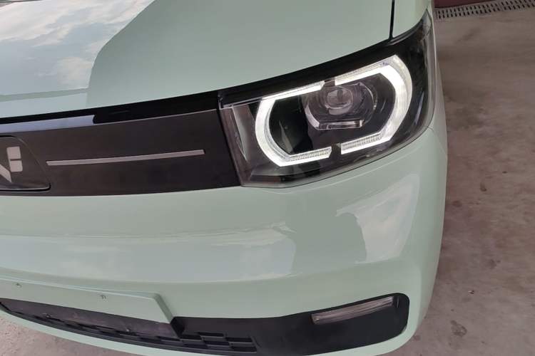 Used Wuling Hongguang MINIEV 2022 Macaron Premium Model – Lithium Iron Phosphate Left Front Headlight