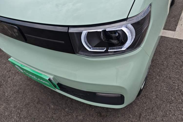 Used Wuling Hongguang MINIEV 2022 Macaron Premium Model – Lithium Iron Phosphate Left Front Headlight