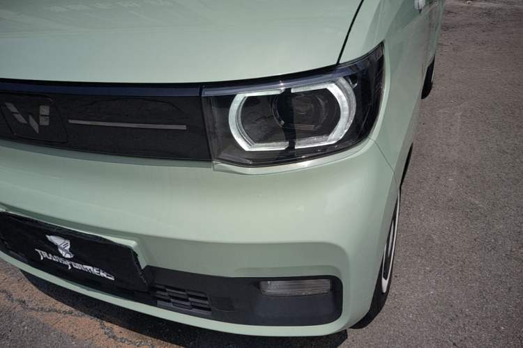 Used Wuling Hongguang MINIEV 2022 Macaron Premium Model – Lithium Iron Phosphate Left Front Headlight