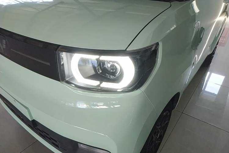 Used Wuling Hongguang MINIEV 2022 Macaron Premium Model – Lithium Iron Phosphate Left Front Headlight
