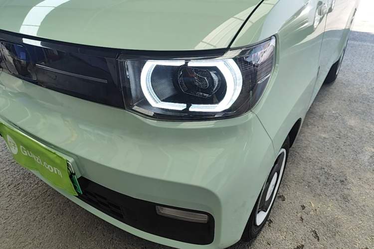 Used Wuling Hongguang MINIEV 2022 Macaron Premium Model – Lithium Iron Phosphate Left Front Headlight
