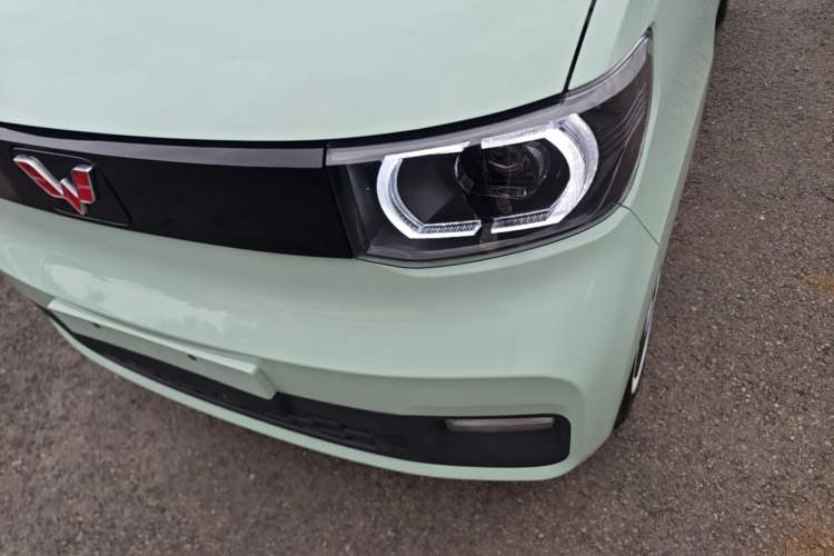 Used Wuling Hongguang MINIEV 2022 Macaron Premium Model – Lithium Iron Phosphate Left Front Headlight
