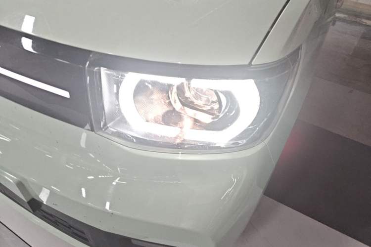Used Wuling Hongguang MINIEV 2022 Macaron Premium Model – Lithium Iron Phosphate Left Front Headlight
