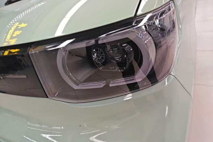 Used Wuling Hongguang MINIEV 2022 Macaron Premium Model – Lithium Iron Phosphate Left Front Headlight