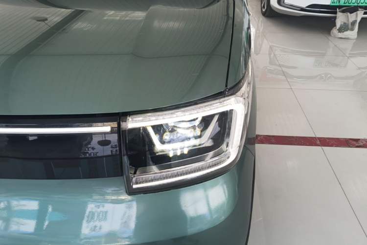 Used Wuling Hongguang MINIEV 2022 GAMEBOY 200km Gaming Edition with Lithium Iron Phosphate Left Front Headlight