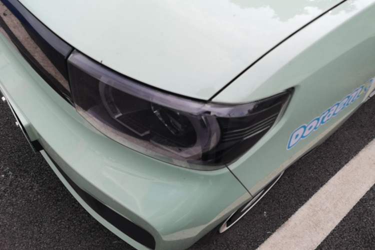 Used Wuling Hongguang MINIEV 2022 Macaron Premium Model – Lithium Ternary Battery Left Front Headlight