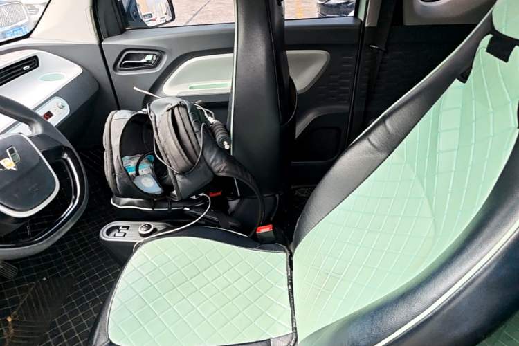 Used Wuling Hongguang MINIEV 2022 Macaron Premium Model – Lithium Iron Phosphate Left Front Seat