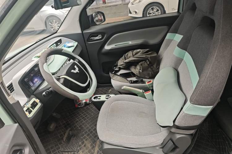Used Wuling Hongguang MINIEV 2022 Macaron Premium Model – Lithium Ternary Battery Left Front Seat