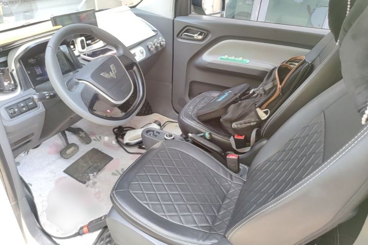 Used Wuling Hongguang MINIEV 2022 Macaron Premium Model – Lithium Iron Phosphate Left Front Seat