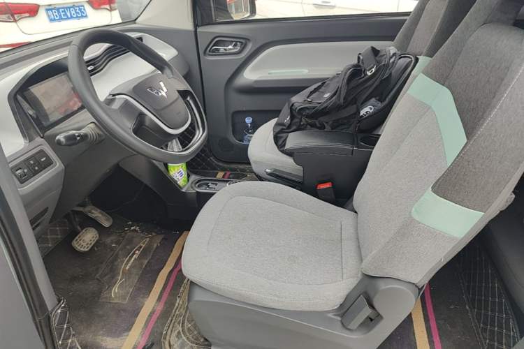 Used Wuling Hongguang MINIEV 2022 Macaron Premium Model – Lithium Iron Phosphate Left Front Seat