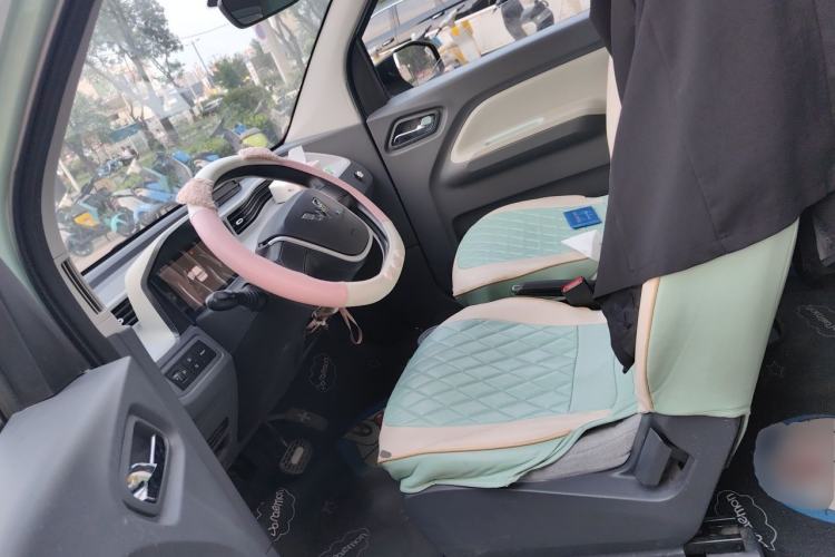 Used Wuling Hongguang MINIEV 2022 Macaron Premium Model – Lithium Iron Phosphate Left Front Seat